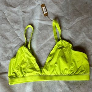 SKIMS TRIANGLE BRALETTE